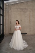 Свадебное платье БРУК ( цена: 51520руб) р-р 50-56(доступно к заказу)
